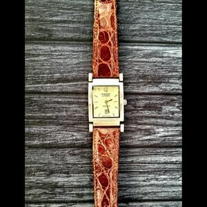 Rare Hinged Lug Embassy Gruen Vintage Men's‎ Tank Dress Watch